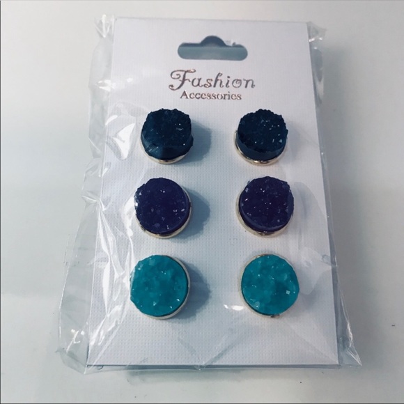 9 pairs of druzy style post earrings - Picture 3 of 3